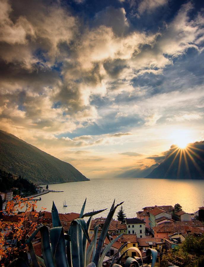 Hotel Aurora & Appartamenti Torbole Sul Garda Εξωτερικό φωτογραφία