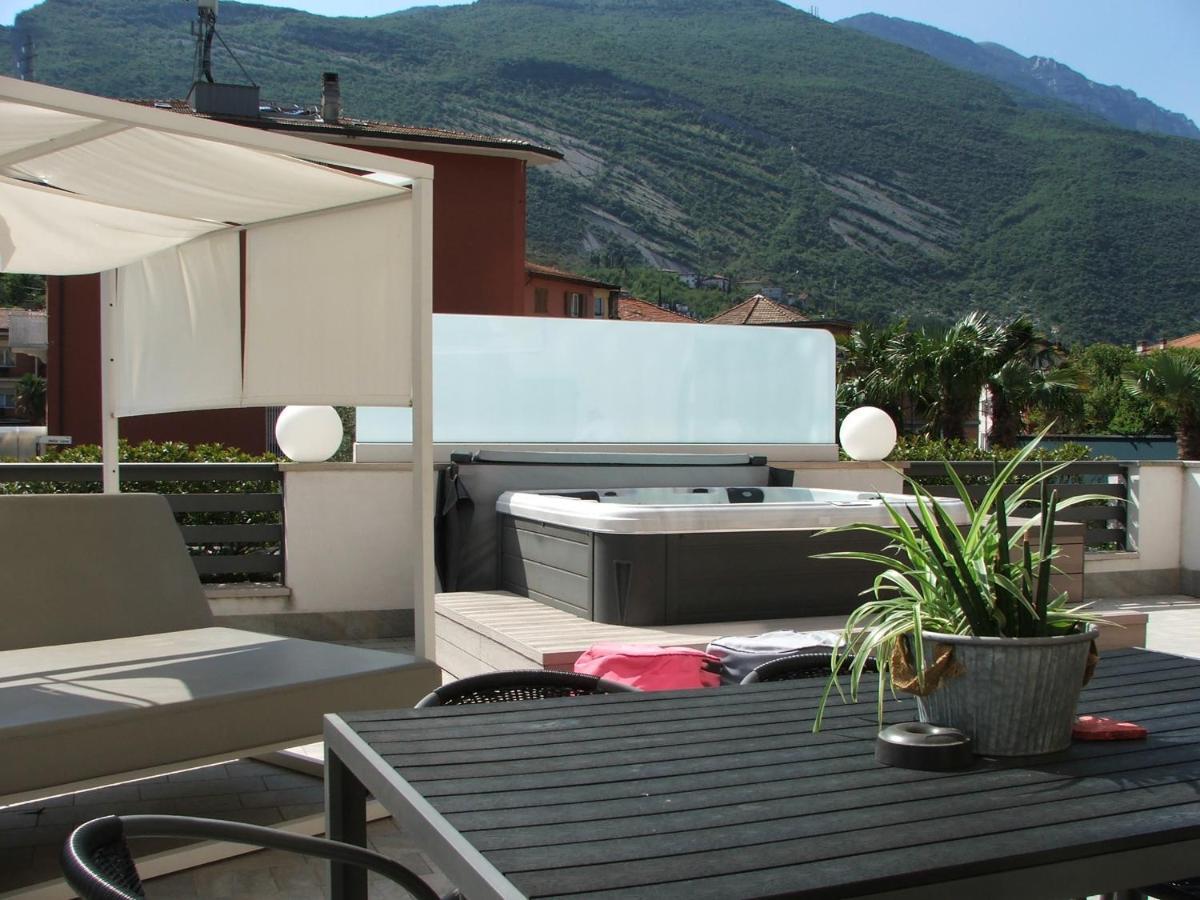 Hotel Aurora & Appartamenti Torbole Sul Garda Εξωτερικό φωτογραφία