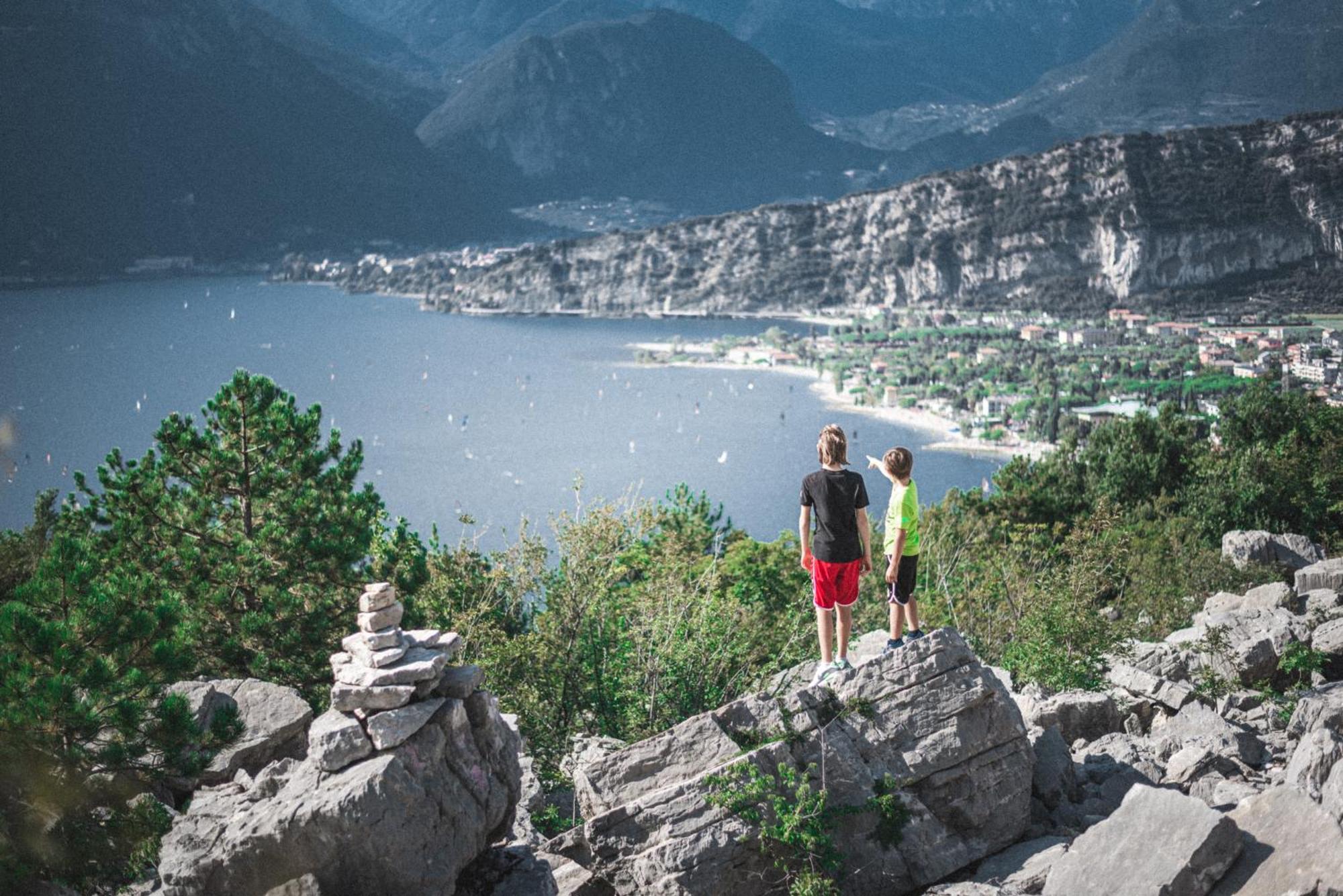 Hotel Aurora & Appartamenti Torbole Sul Garda Εξωτερικό φωτογραφία